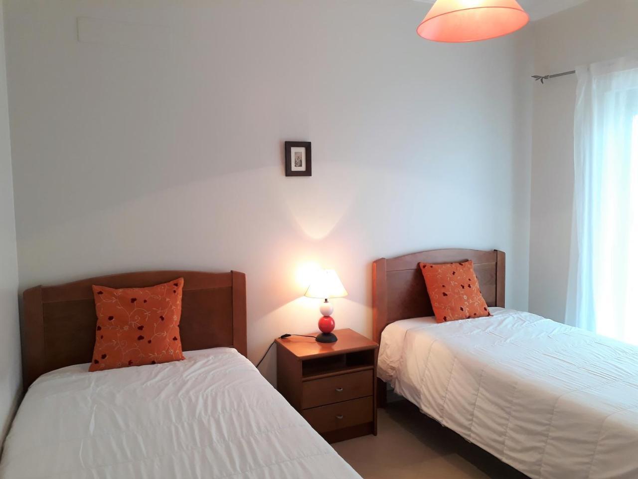Apartamento T2 Tahíti - Terraço, Familiar, Garagem, Wifi Quarteira Exterior foto