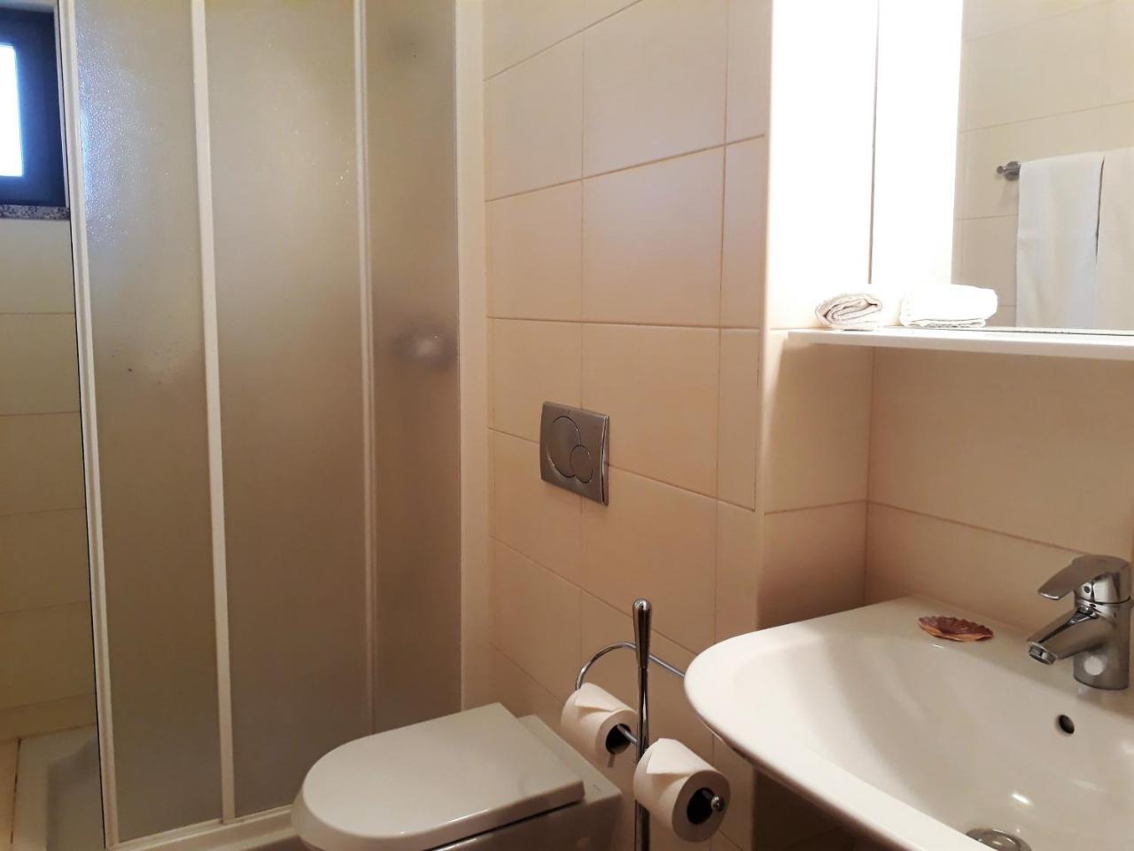 Apartamento T2 Tahíti - Terraço, Familiar, Garagem, Wifi Quarteira Exterior foto