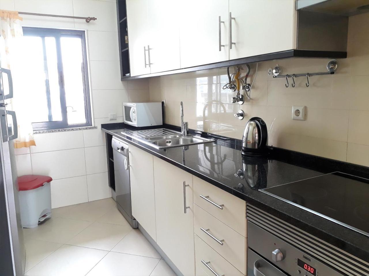 Apartamento T2 Tahíti - Terraço, Familiar, Garagem, Wifi Quarteira Exterior foto